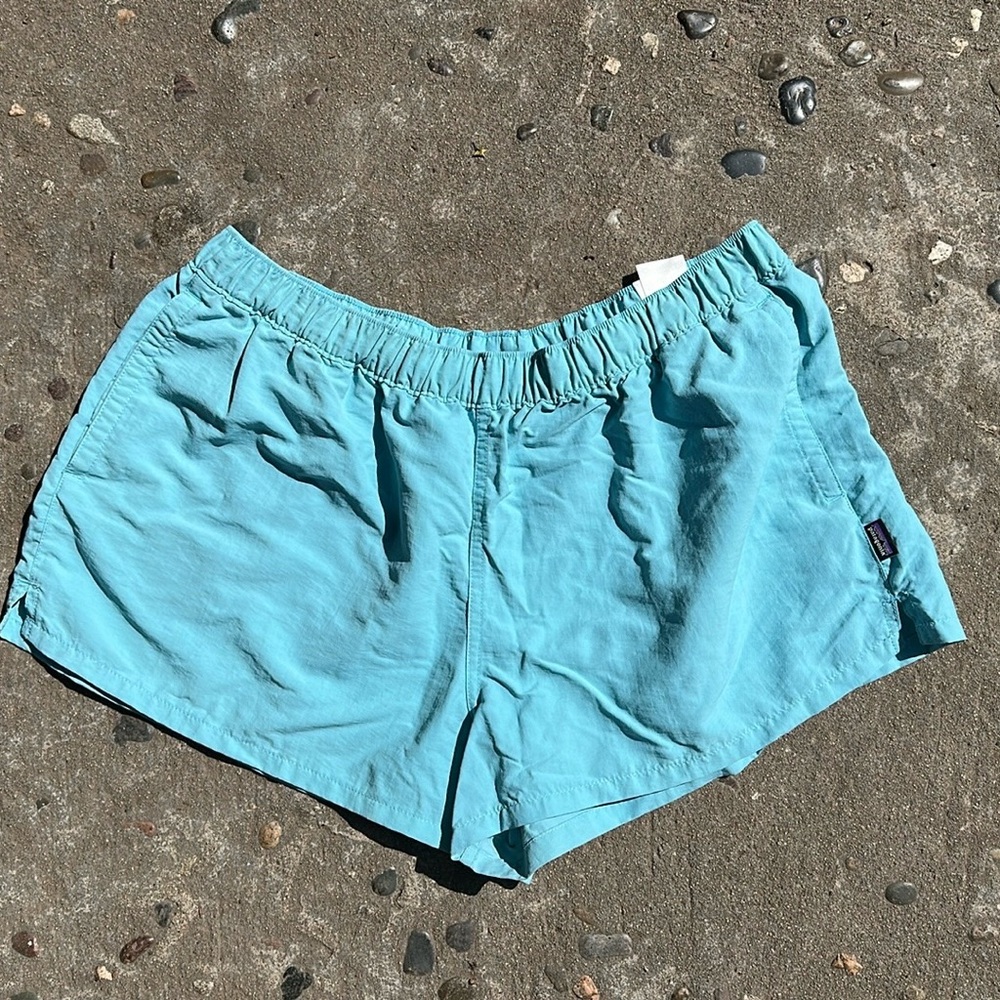 Patagonia Barely Baggies shorts - XL, aqua